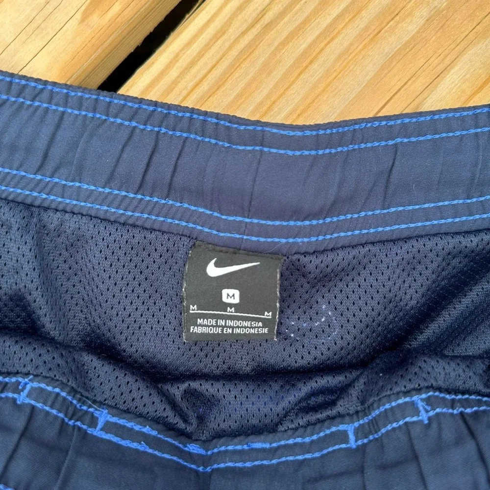 Nike Men's Vibrant Blue Board Shorts - Picture 2 of 5